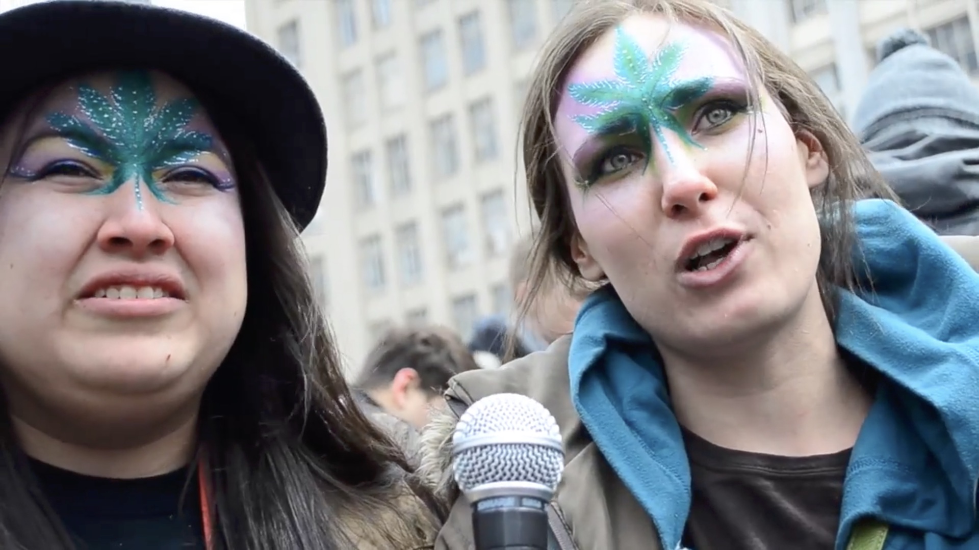 Pot Facepaint Girls At 420 Rally Yonge Dundas Square 2014