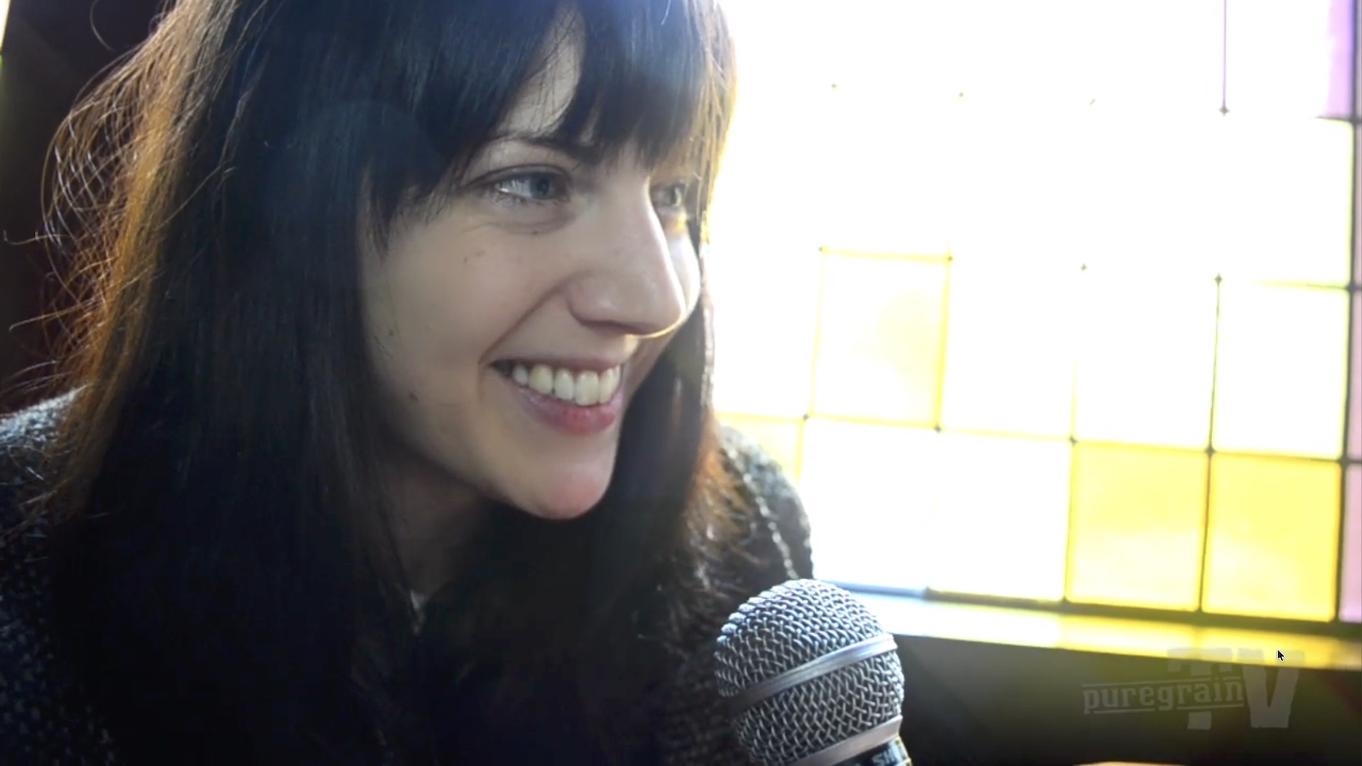 Band Of Skulls Bassist And Vocalist Emma Richardson Smiling Interivew Toronto