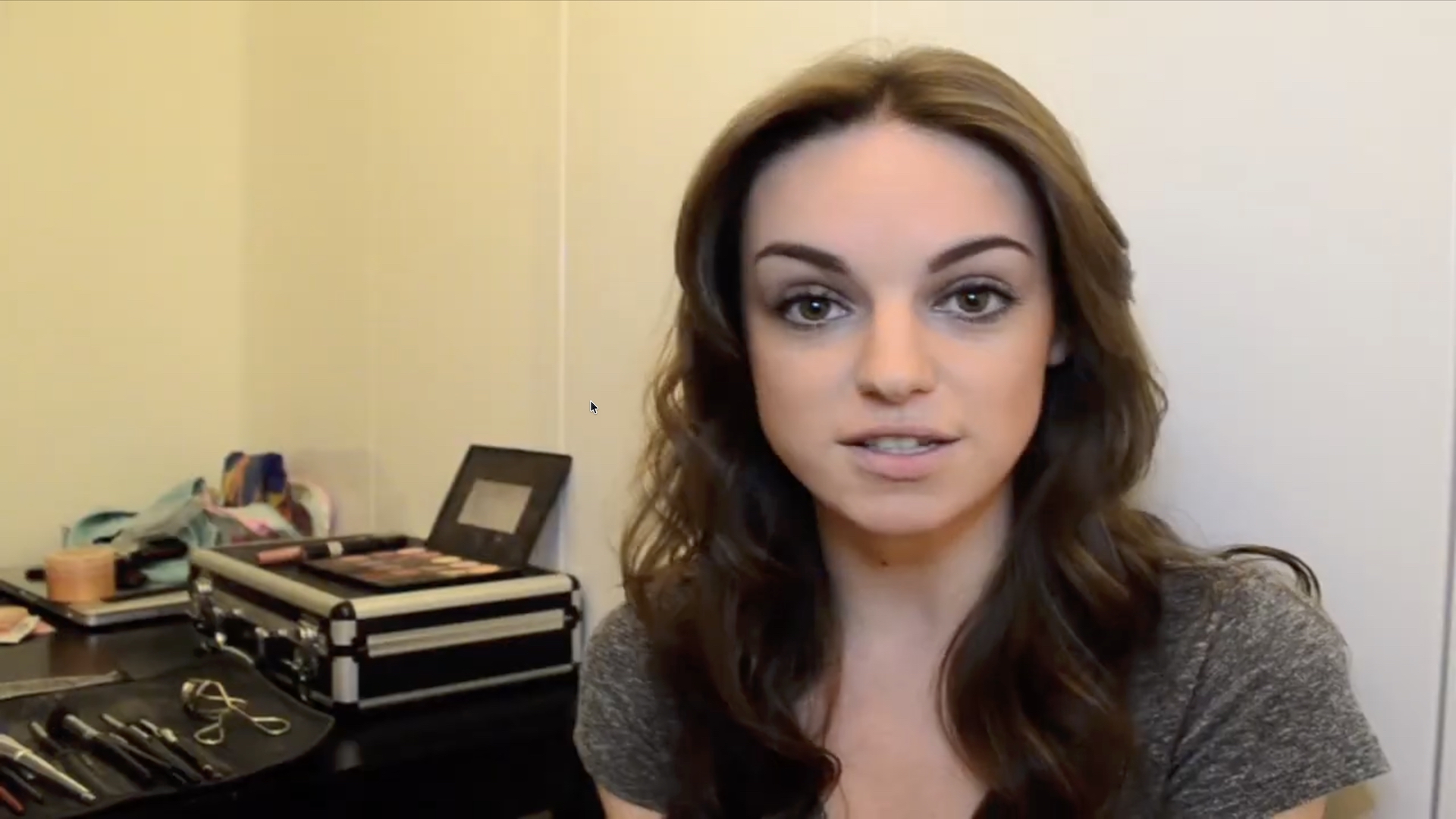 Olsen Model Michelle Narrates Anthony James Photography - Behind The Scenes