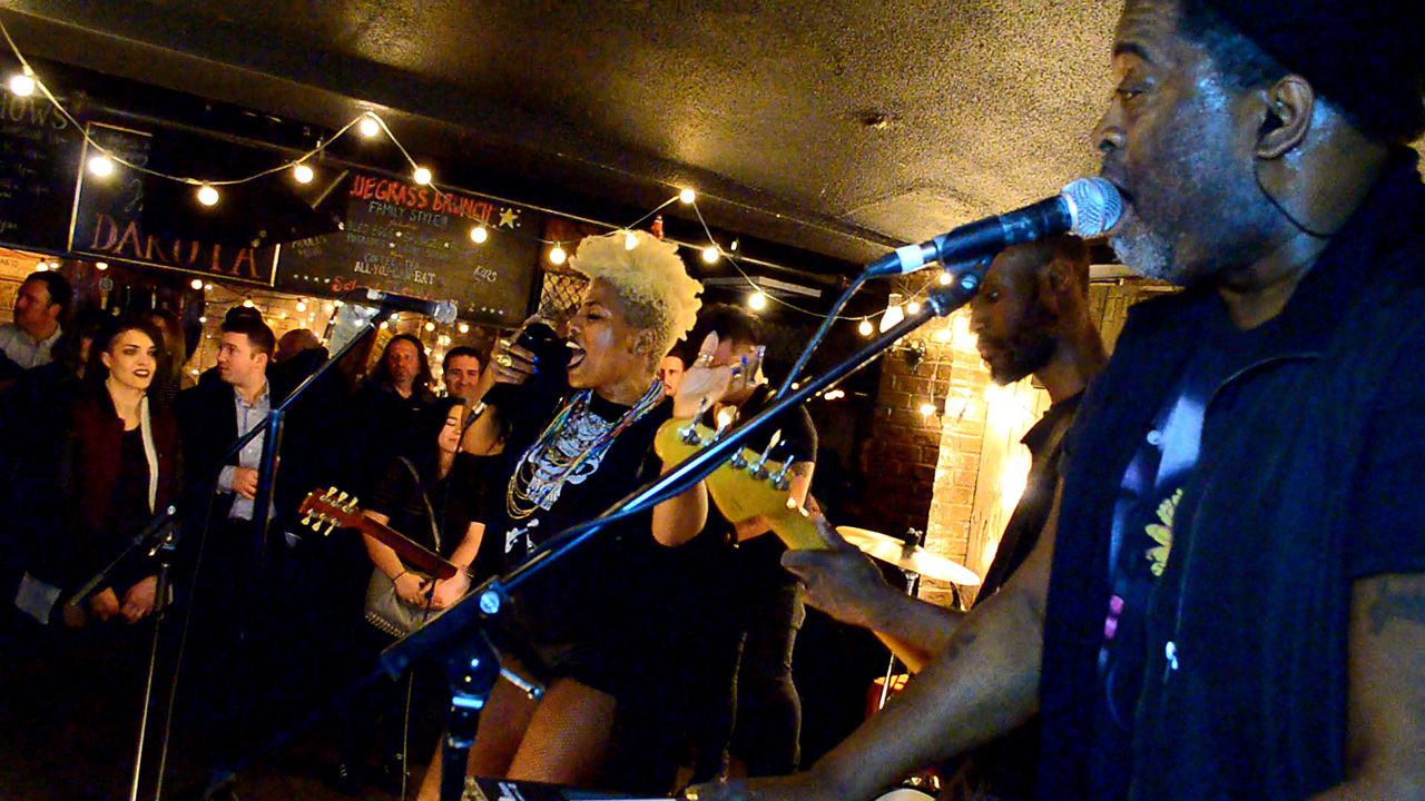 Shakura S'aida at teh Dakota House